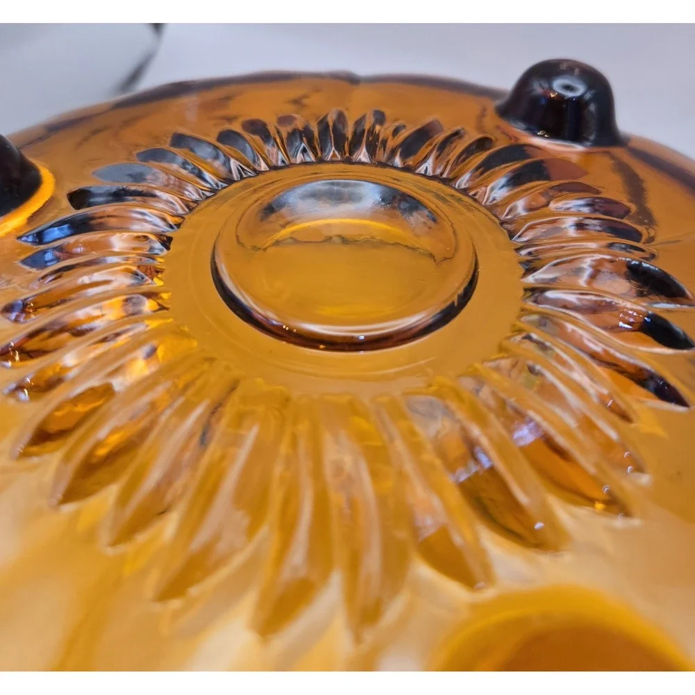 Vintage Sunflower Designed Lg. Bowl Deep Amber Scalloped‎ Edge On The Bottom
